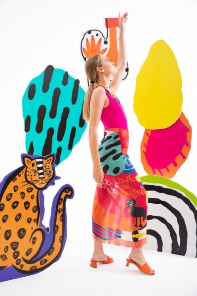 Love or Whatever Şal