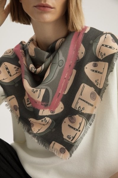 What about us? Kışlık Kare Şal